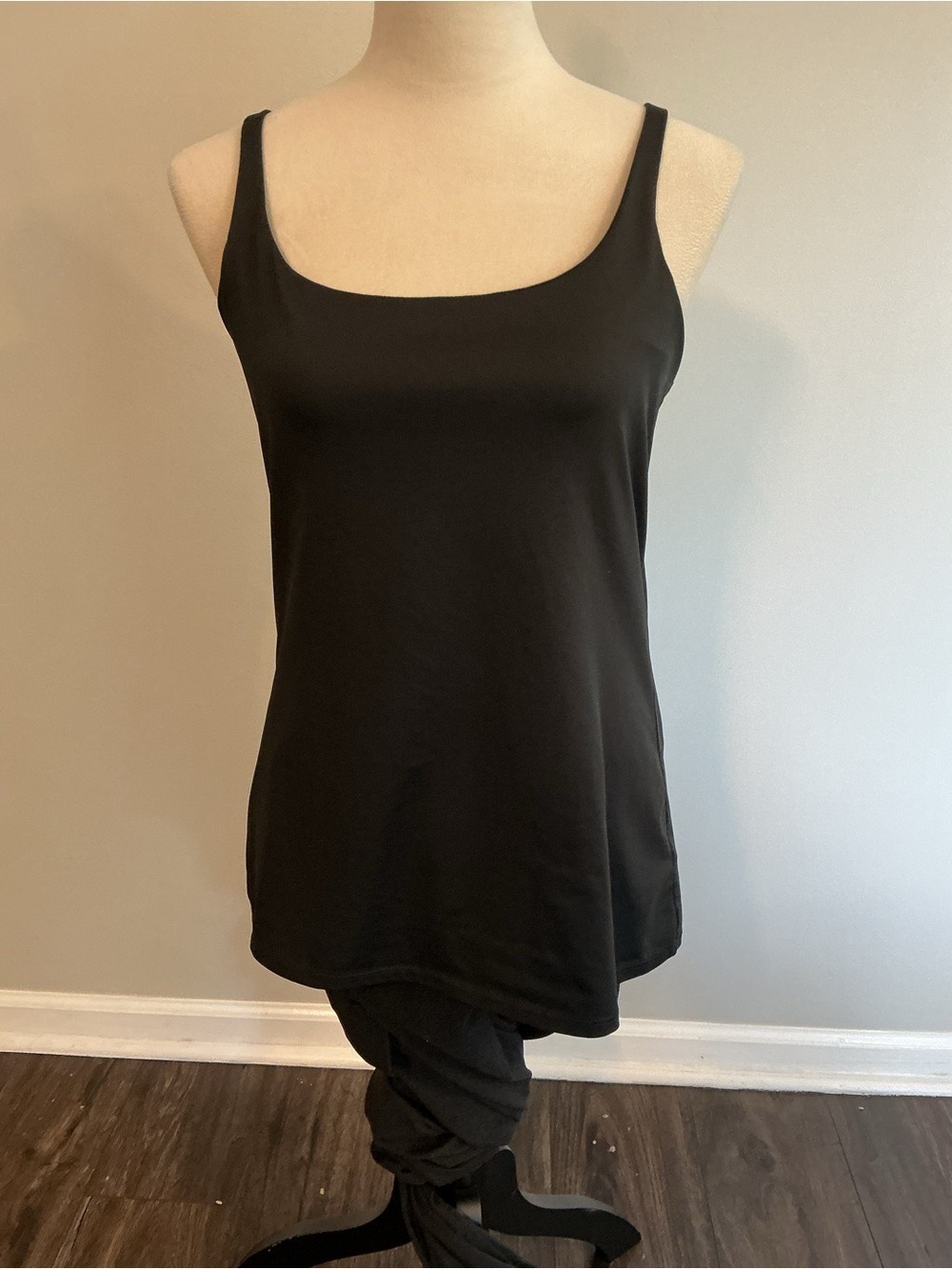 New York & Co Tank Bundle - Picture 4 of 11